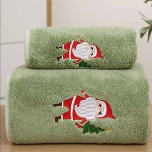 4 pc Christmas 🎅🏻 Towel Set
